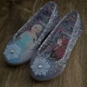 Frozen girl heels size 6 toddler